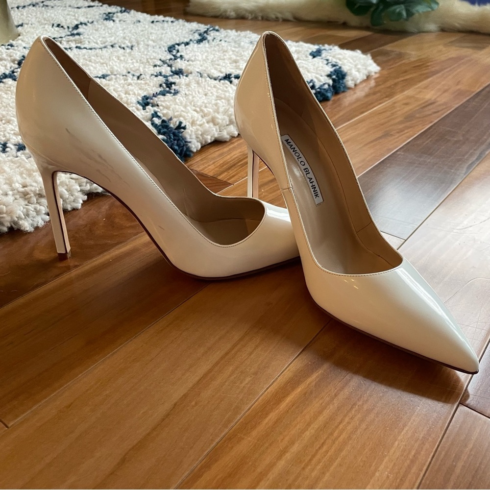 NEW! Manolo Blahnik Patent Leather BB 105 heels